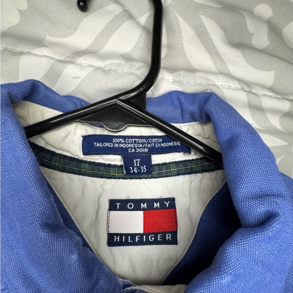 Men’s Blue Button-Up Shirt with Emblem - Tommy Hilfiger - Picture 2 of 3